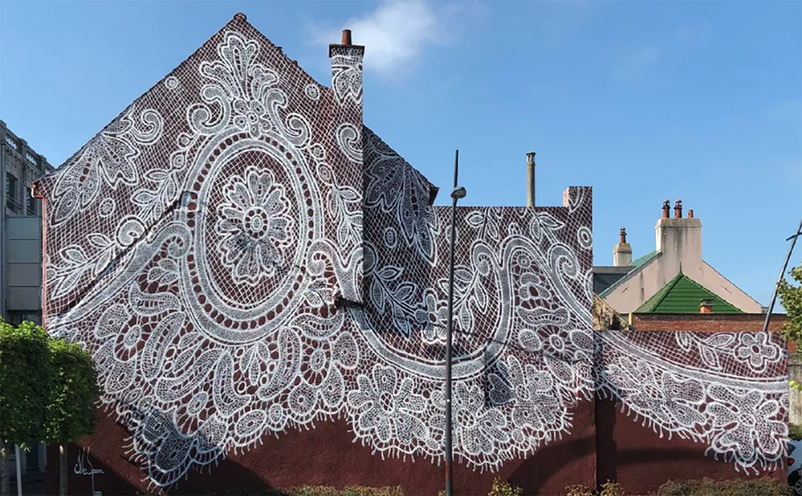 Beautiful Street Art by NeSpoon & New Books — 09 September 2022