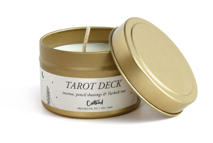 travel candle in tin with lid