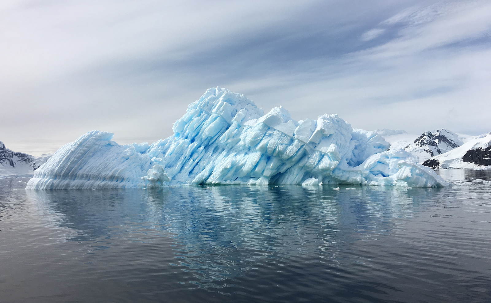See the Barren Beauty of Antarctica and Gaze at the Stars in 'The Comet Seekers'
