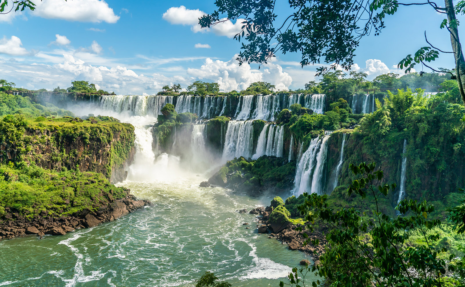 5 Great Books Set in Argentina That We Love