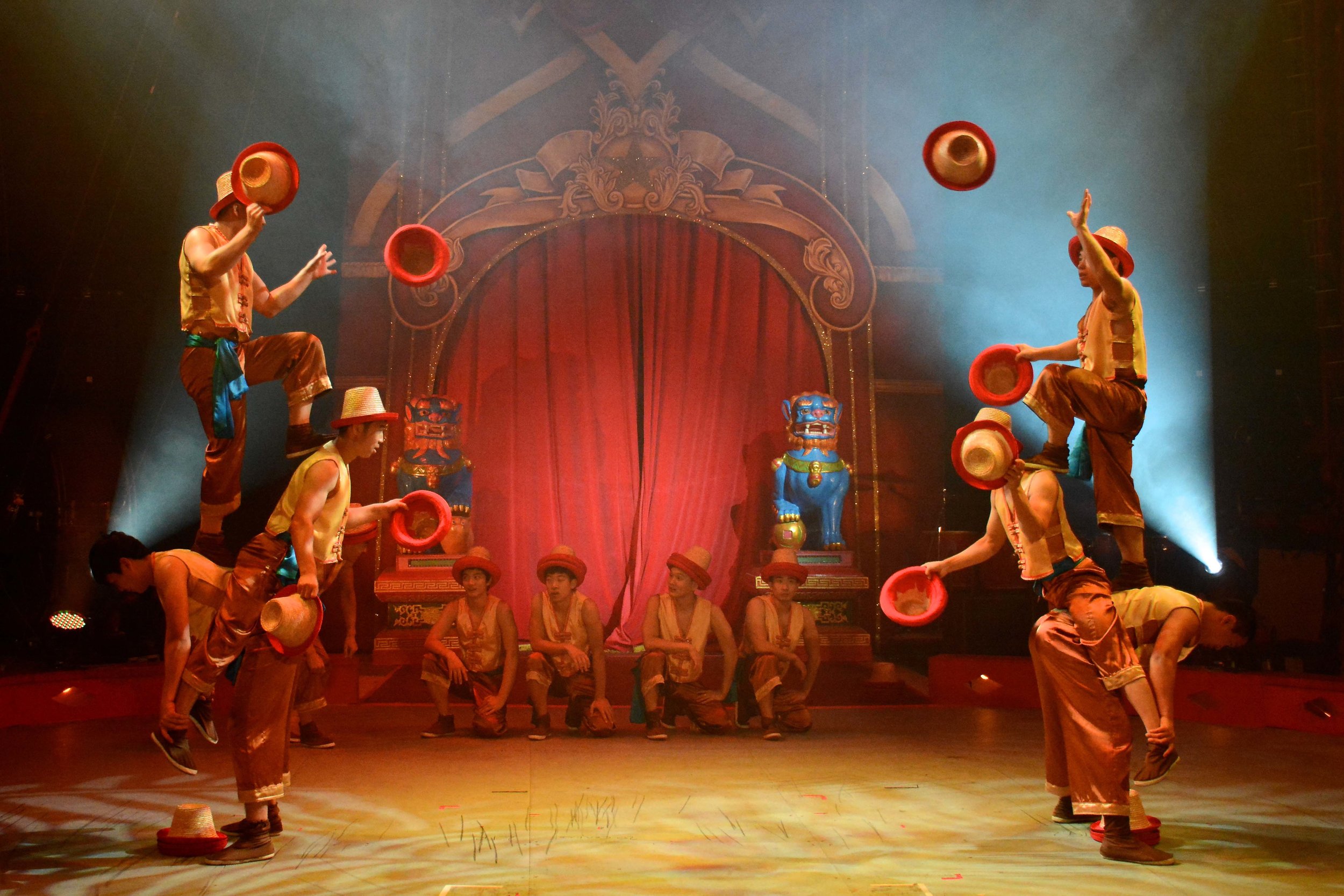 circus performers