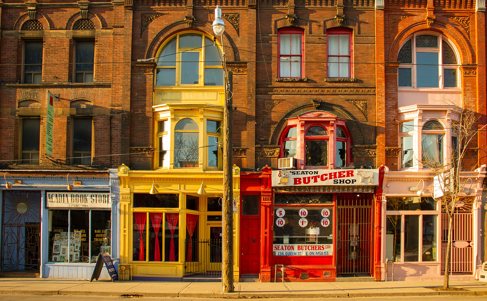 Toronto, Ukrainian Art, Index Magic, Destination Restaurants & More: Endnotes 25 March