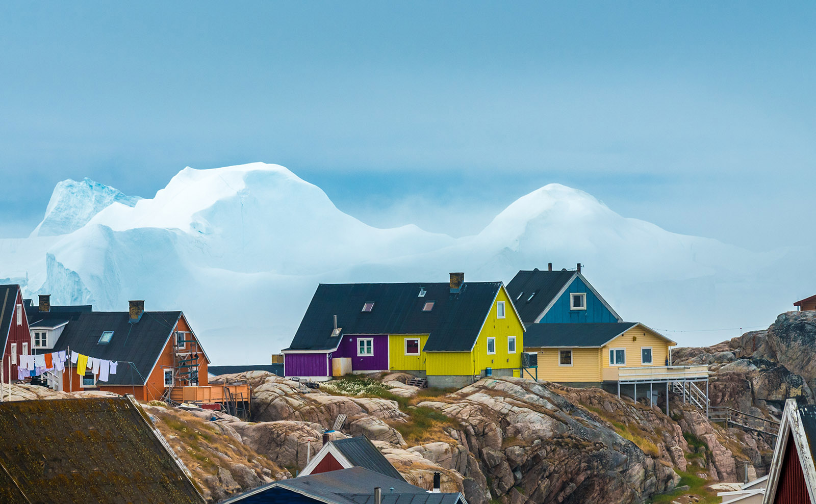 Greenland, Stand with WGA, Coronation Recipes, Book Souvenirs & More: Endnotes 05 May