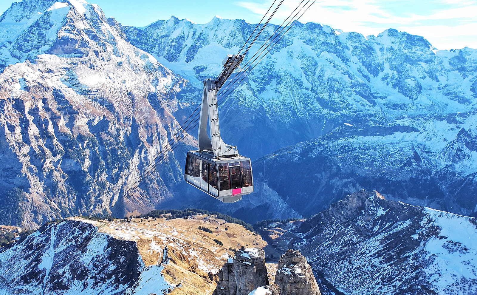 Schilthorn, Tiny Books, Moomins, Writing Police Reports & More: Endnotes 03 March