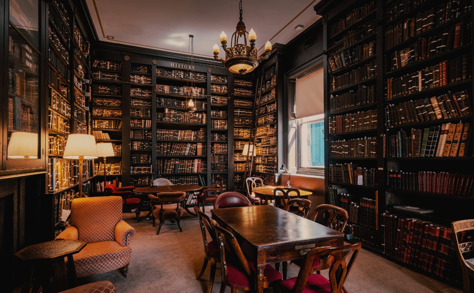 Portico Library, Githerments, Deep Reading, Vintage Postcards & More: Endnotes 13 March