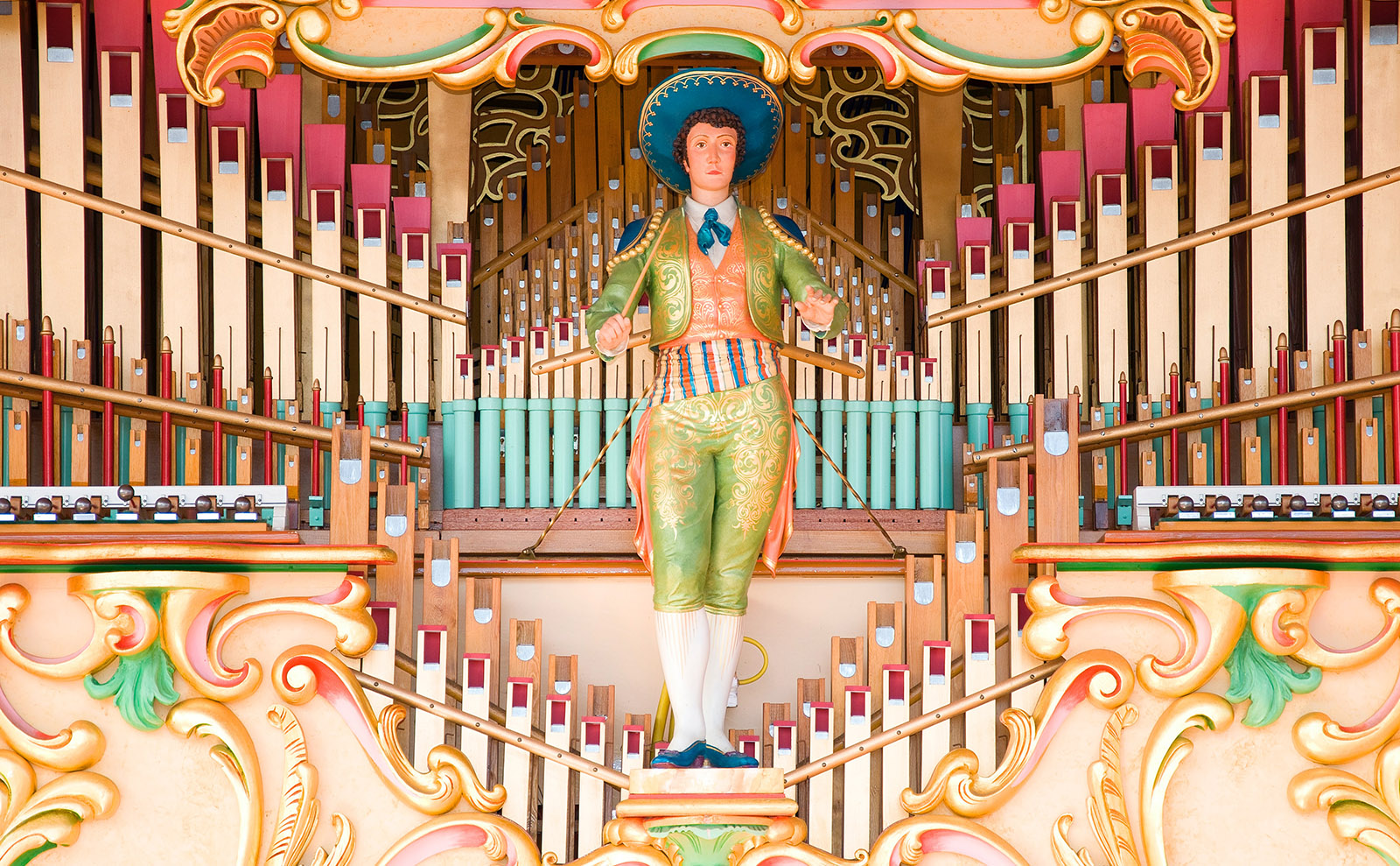 Llandudno Pier, Poet Amanda Gorman, Paper Dandelions, Anne Brontë & More: Endnotes 22 January