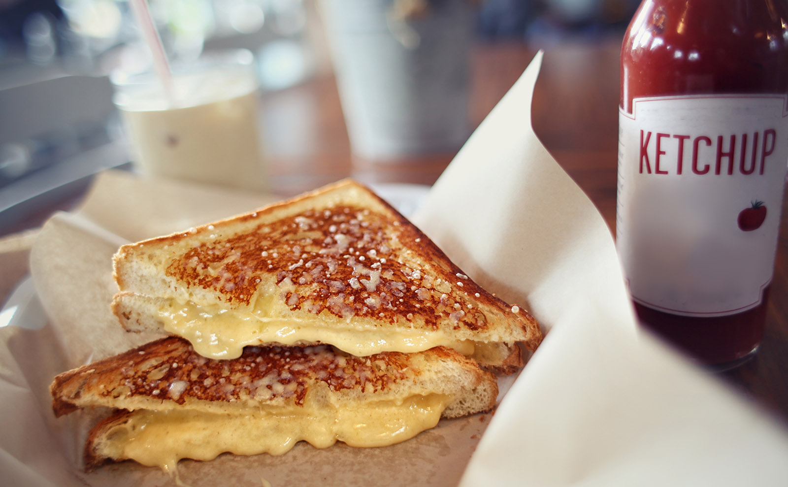 Grilled Cheese, Grammar Foibles, Shadowology, Celeb Memoirs & More: Endnotes 20 January