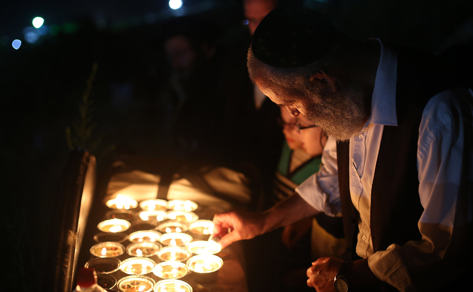 Hannukkah, NPR Best Books, Em-Dash Love, Glacier Express Train & More: Endnotes 03 December