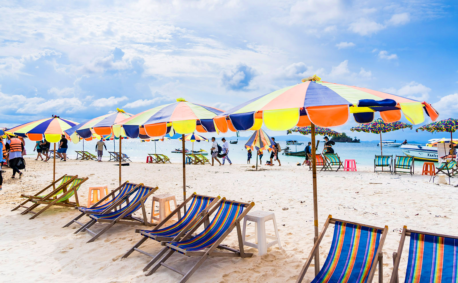 Best Beaches, Bread+Books, Summer Skies, Suitcase Poetry & More: Endnotes 07 July