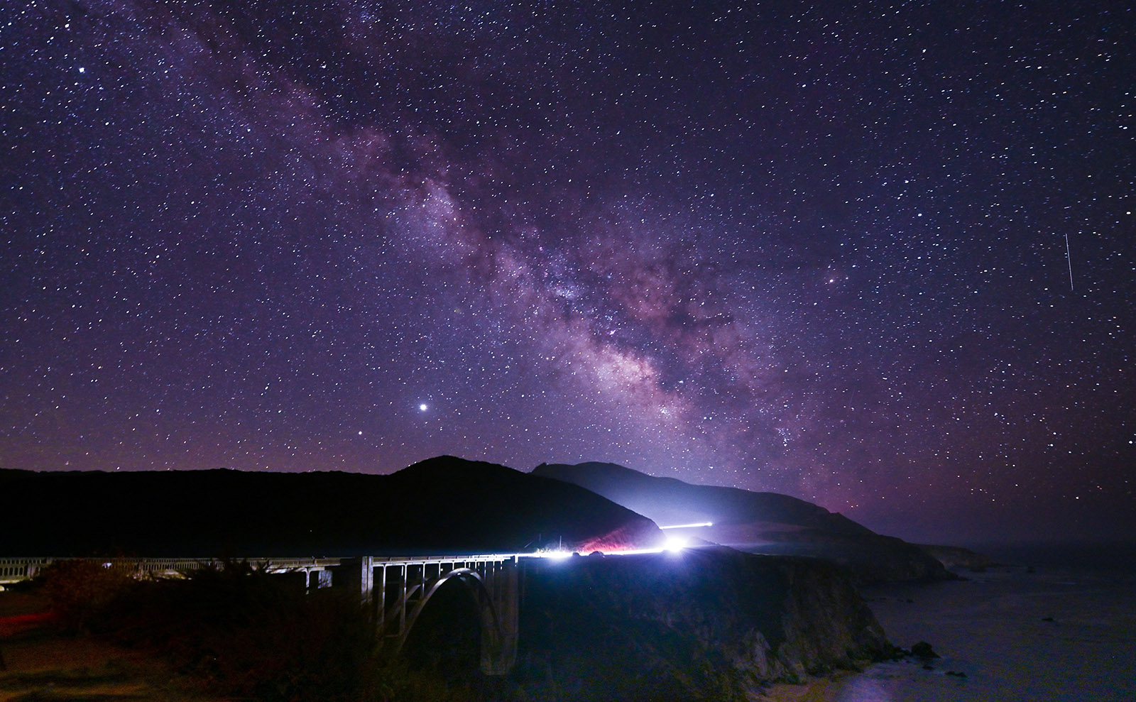 Big Sur, Poor Things, Barrister Wigs, Daily Art, Modern Gothic & More: Endnotes 08 March