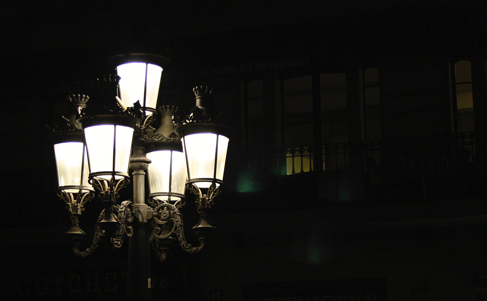 Time Travel to Victorian London and Flirt with Seductive Danger in 'The Quick'