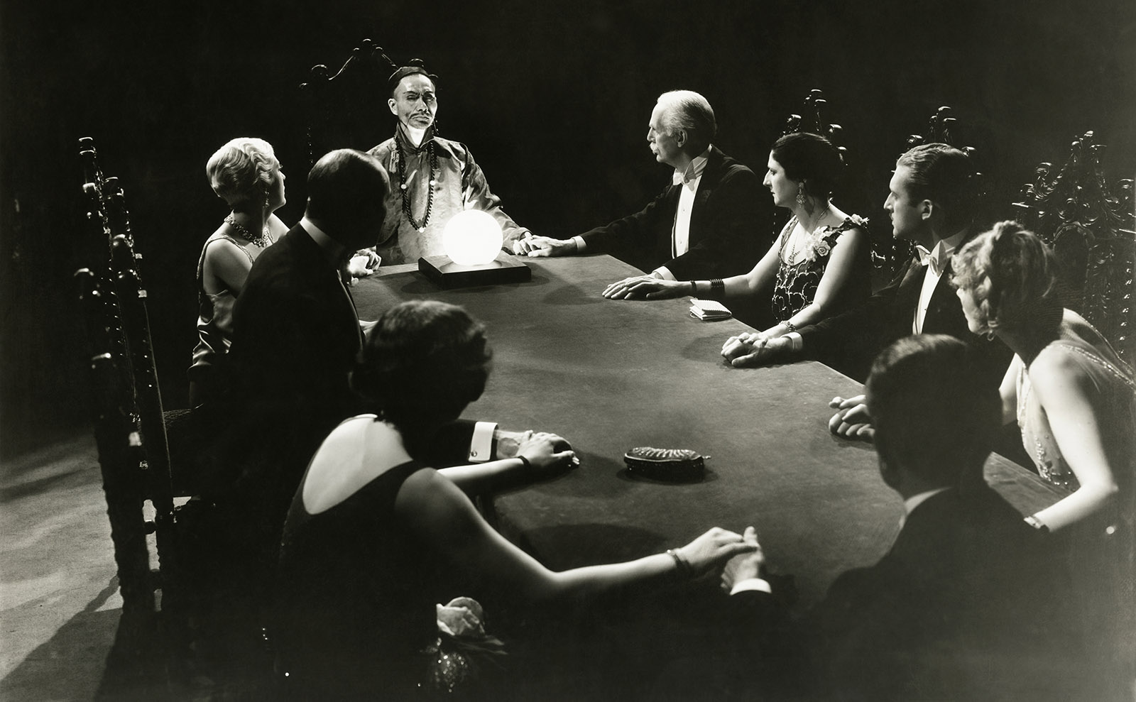 6 Short Story Collections That Are Appropriately Eerie for Halloween