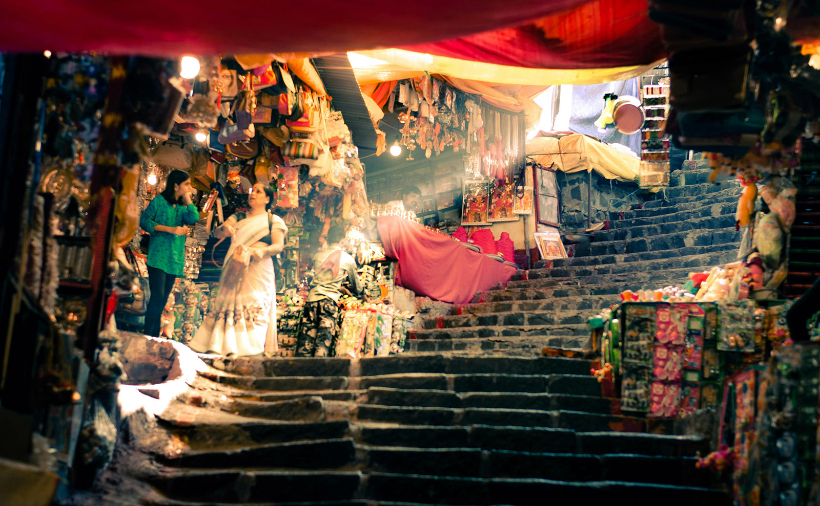 Time Travel to the Bazaar of Hyderabad with a Poem by the 'Nightingale of India'