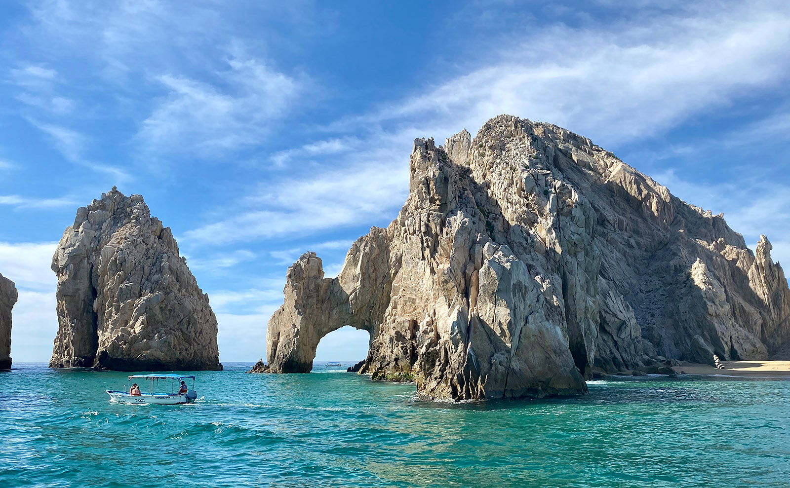 It's a Glam and Deadly Caper in Cabo San Lucas with 'Fields' Guide to Abduction'