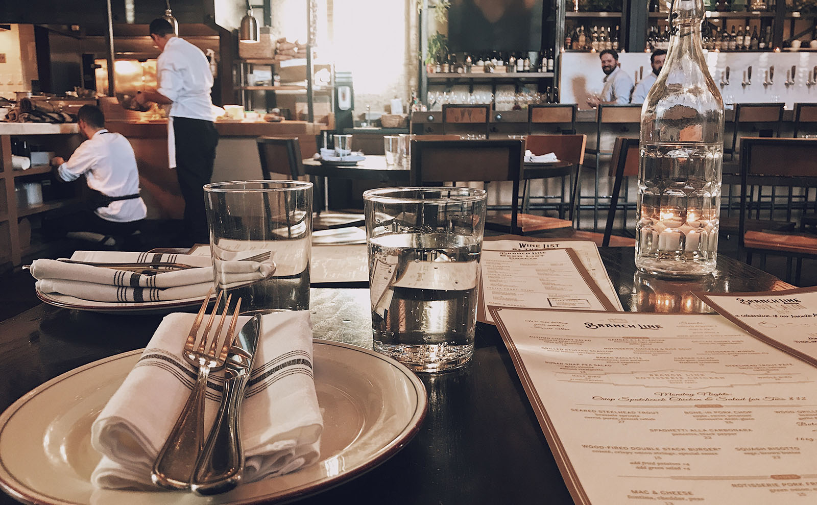 7 Great Novels That Go Behind The Scenes at Restaurants