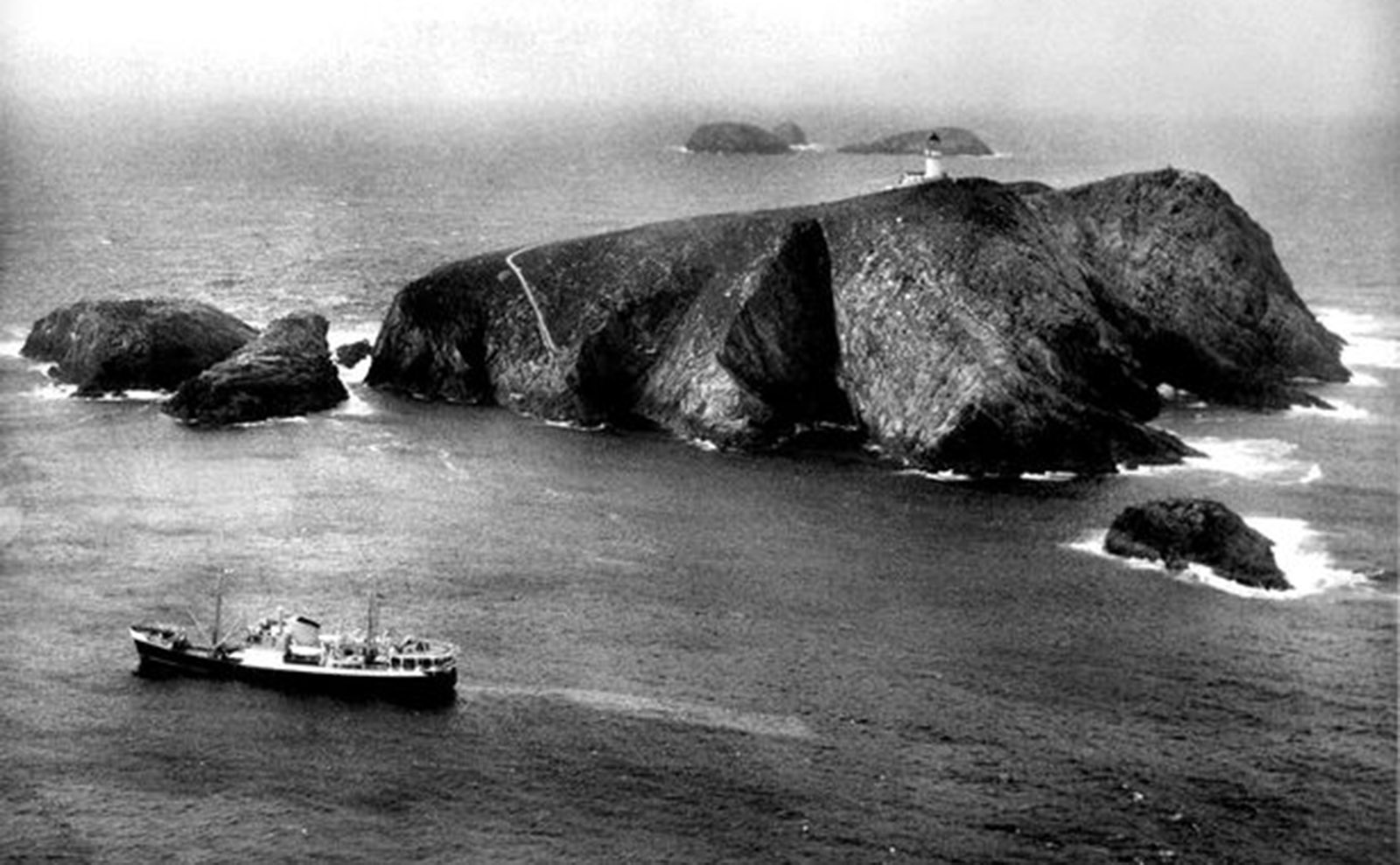 It's an Epic Adventure with Mystery and Romance in Natasha Pulley's 'The Kingdoms'