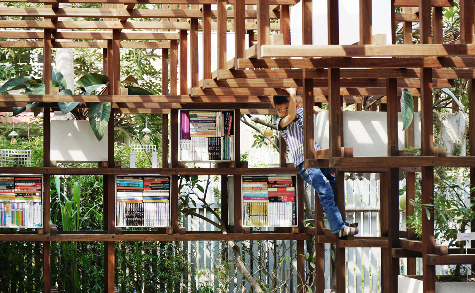 The Elegant, Playful, Environmentally Friendly VAC Library in Hanoi, Vietnam